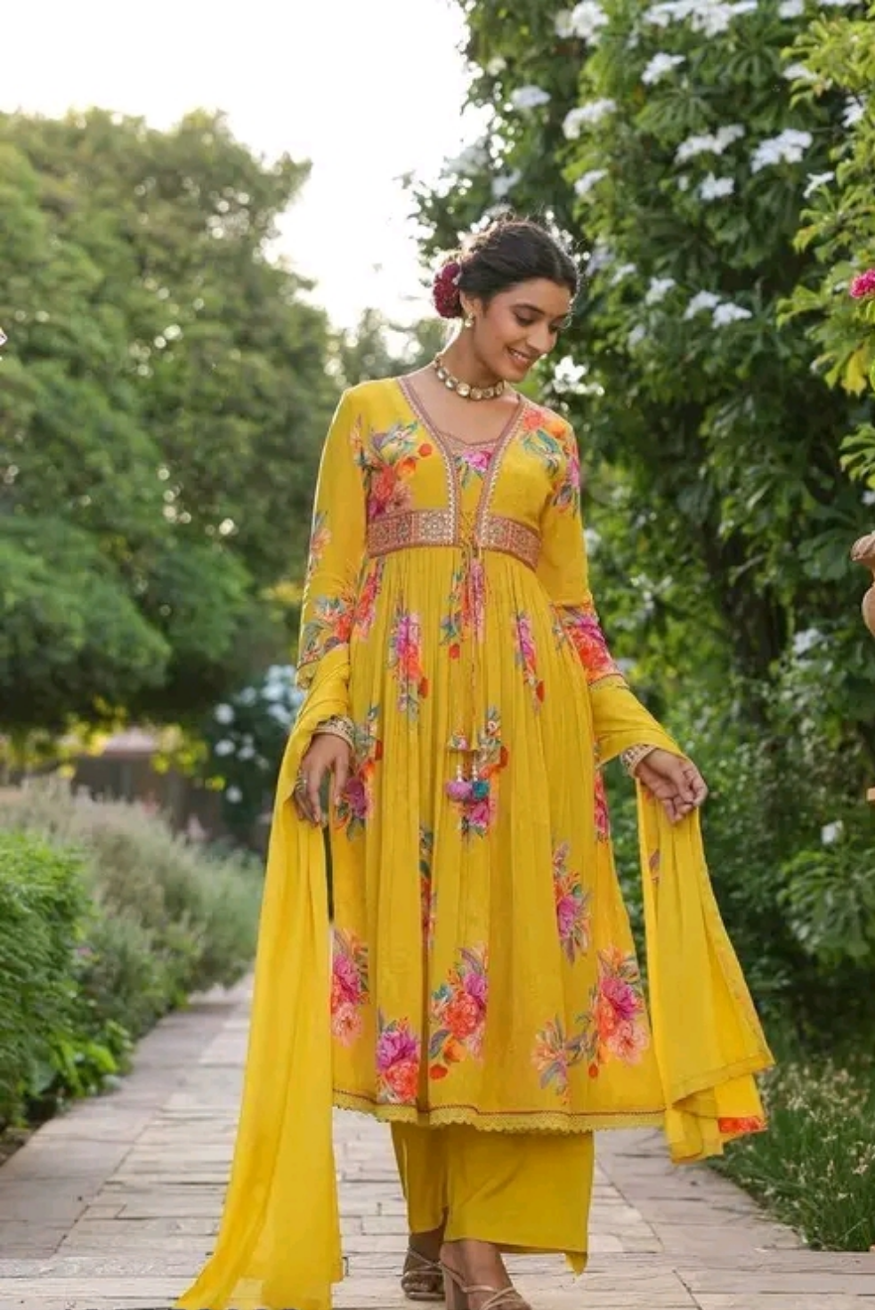 Roohaniyat Floral Print Anarkali Kurti Set