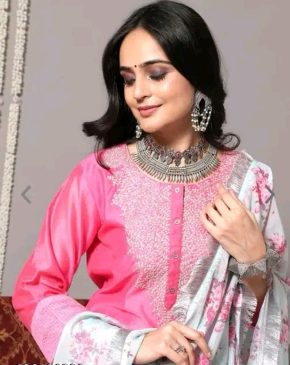 Traditional Motif Kurti Set with Floral Dupatta