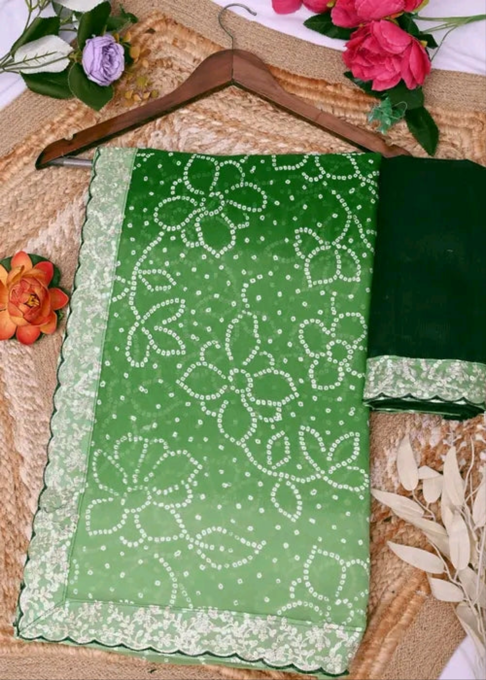 Bandhani Shaded Saree with Zardozi Border