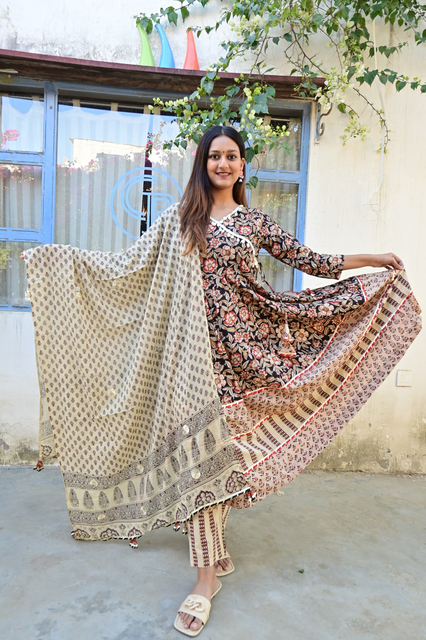 Raabta Floral print Suit