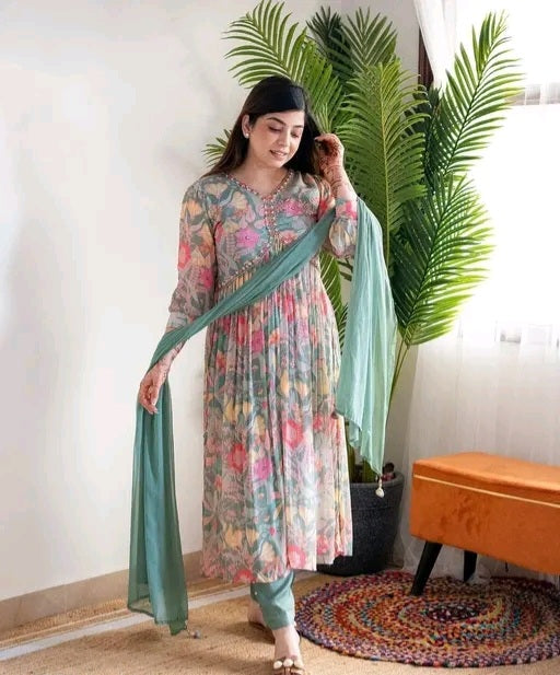 Bahar Kurti Set with Pants