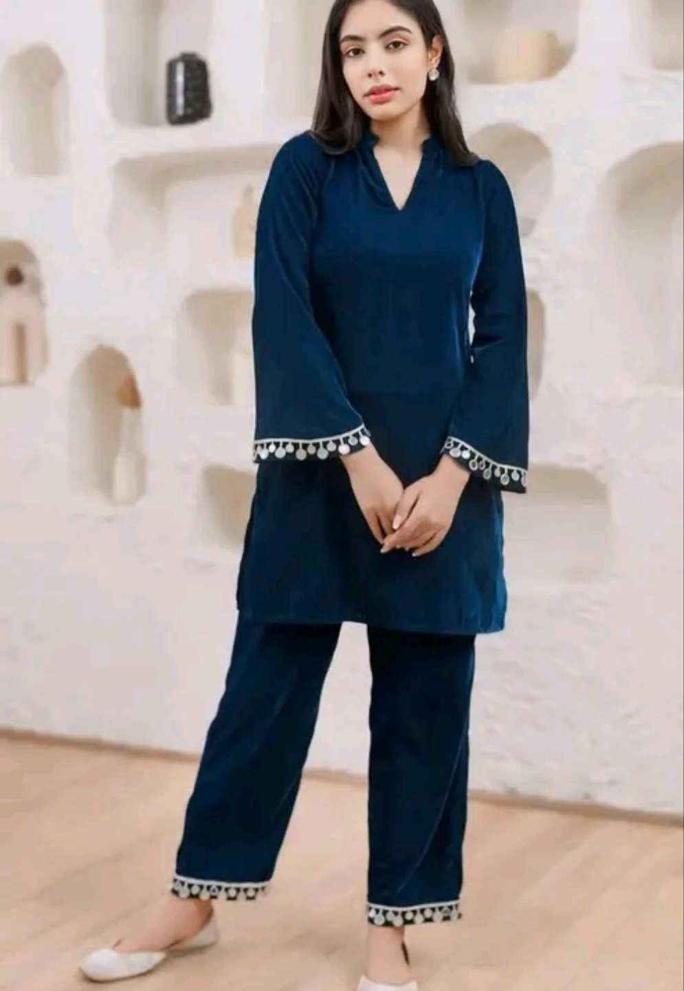 Lace Border Velvet Kurti Set