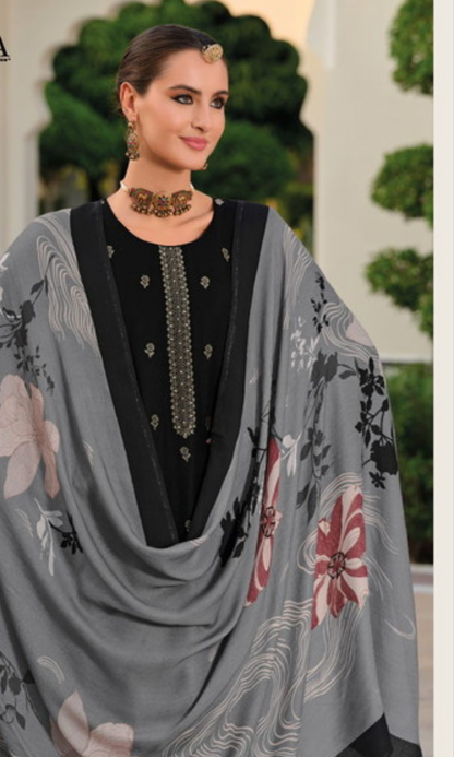 Gul Naaz Pashmina Suit Set