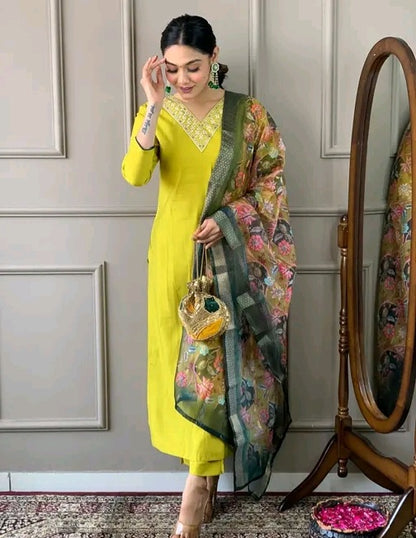 Chanderi Kurti Set with Floral dupatta