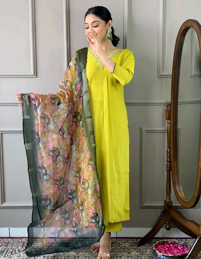 Chanderi Kurti Set with Floral dupatta