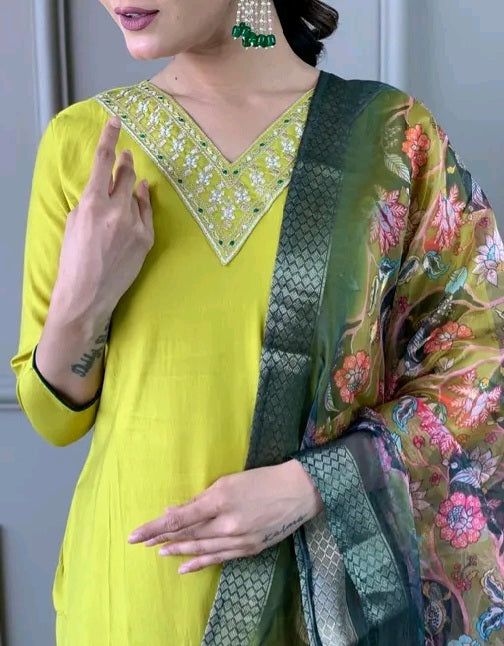 Chanderi Kurti Set with Floral dupatta