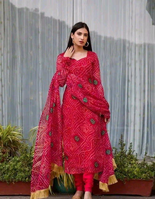 Rangeelo Bandhni Kurti with Gota Dupatta