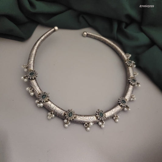 Tribal Hasli Necklace with hanging pearls